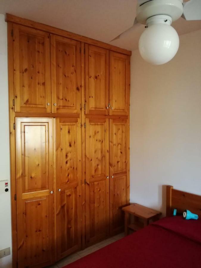 אלגהרו Holiday House מראה חיצוני תמונה